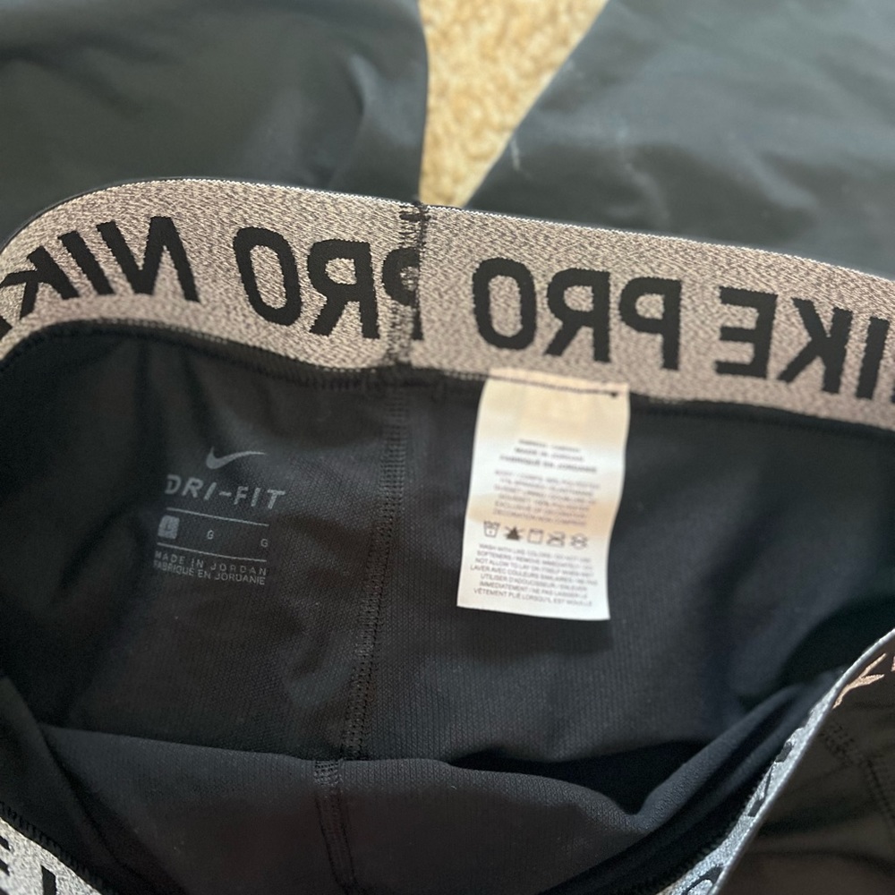 Nike Pro Dri Fit Leggings - Picture 5 of 9
